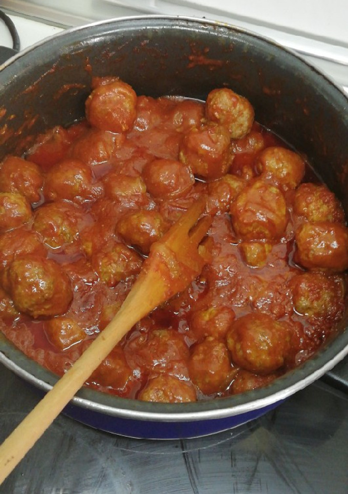 Una foto de Albóndigas en salsa de tomate