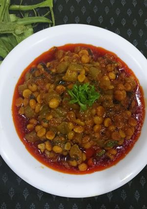 डाळ दोडके (dal dodka recipe in marathi) रेसिपी चे मुख्य फोटो
