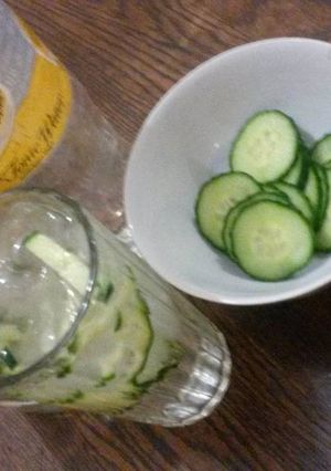 A picture of GnT.