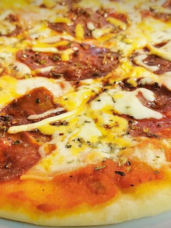 Una foto de Pizza de Chorizo ibérico
