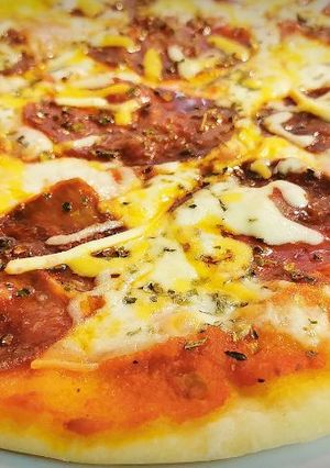 Una foto de Pizza de Chorizo ibérico