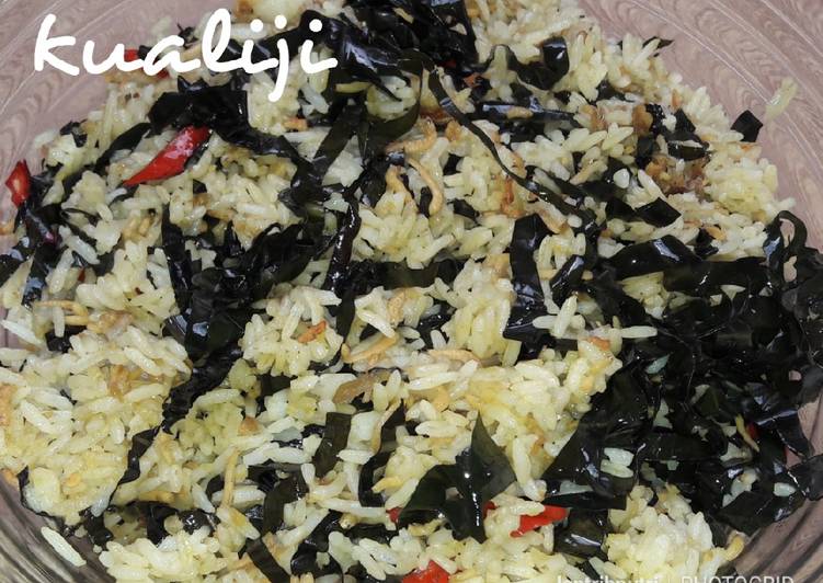 Nasi Goreng Daun Mengkudu