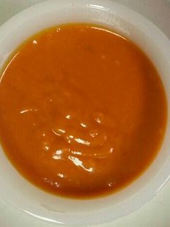 A picture of Hot garlic wing sauce.