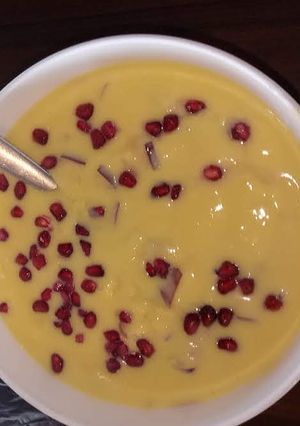 A picture of Fruit Custard.