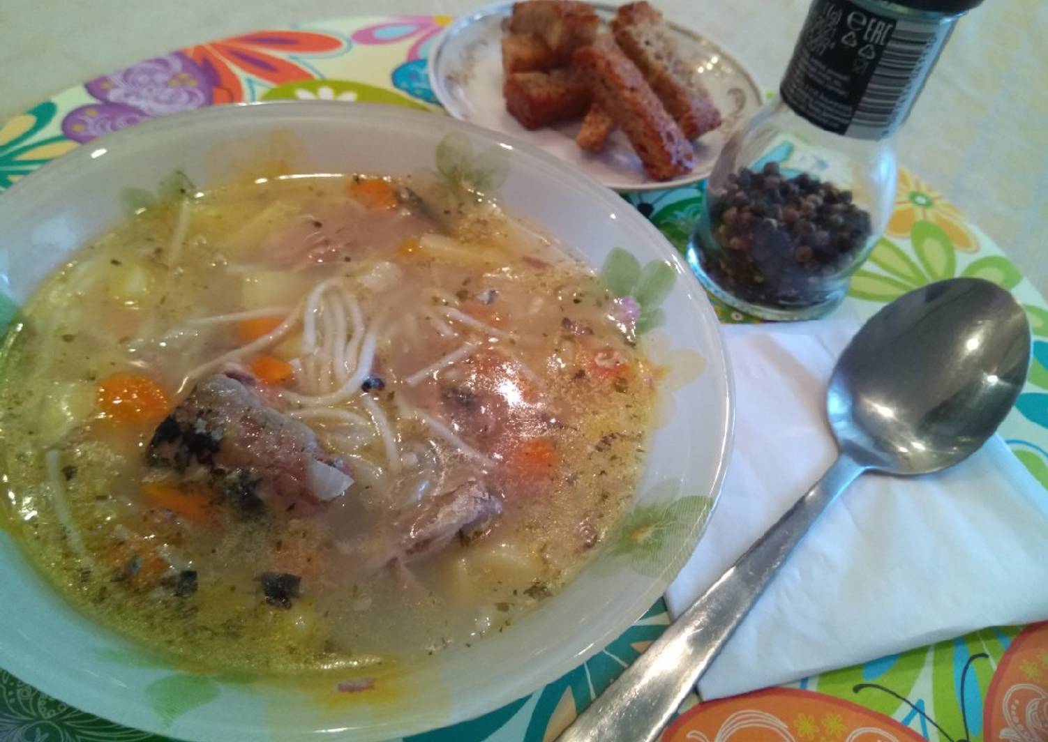 Суп с вермишелью и рыбными консервами