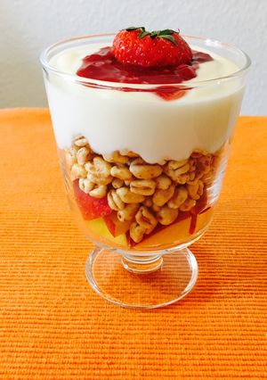 A picture of Crunchy Fruit Layer.
