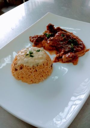 Una foto de Chuletas en salsa de tamarindo (Moro de lentejas)