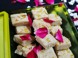 લીલા નાળિયેર નો કોપરા પાક(lila narial no koparapaak recipe in gujarati)