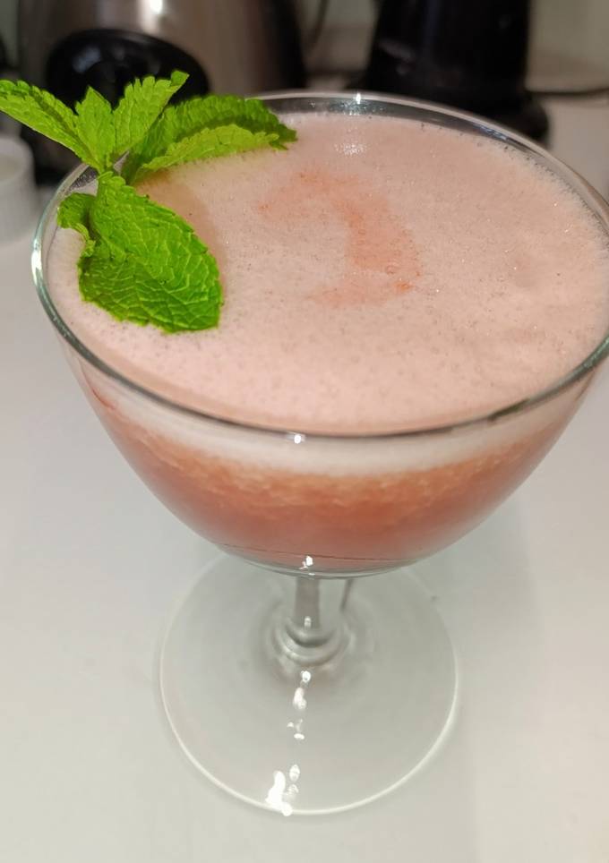 Кавунно🍉-грейпфрутовий🍊 коктейль 🍸
