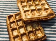 Una foto de waffle con harina leudante