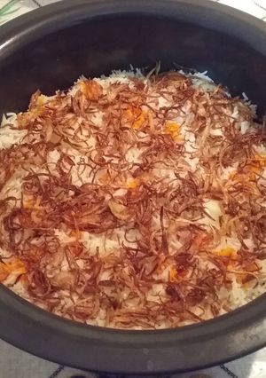 A picture of White Chicken Biryani.
