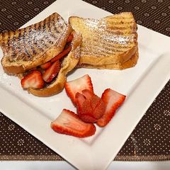 Strawberry nutella panini A picture of Strawberry nutella panini.