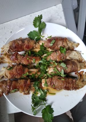 A picture of Innoki mushroom Roll beef shortplate.