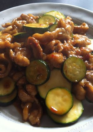 A picture of Zucchini & Pork Spicy Stir-fry.