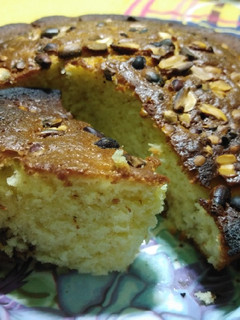 A picture of Mango Flavored Cake.