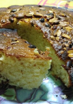 A picture of Mango Flavored Cake.