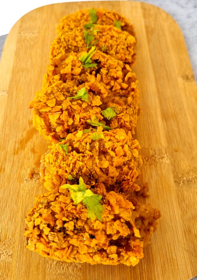 Una foto de Croquetas de queso de cabra, cebolla y nueces {sin horno}