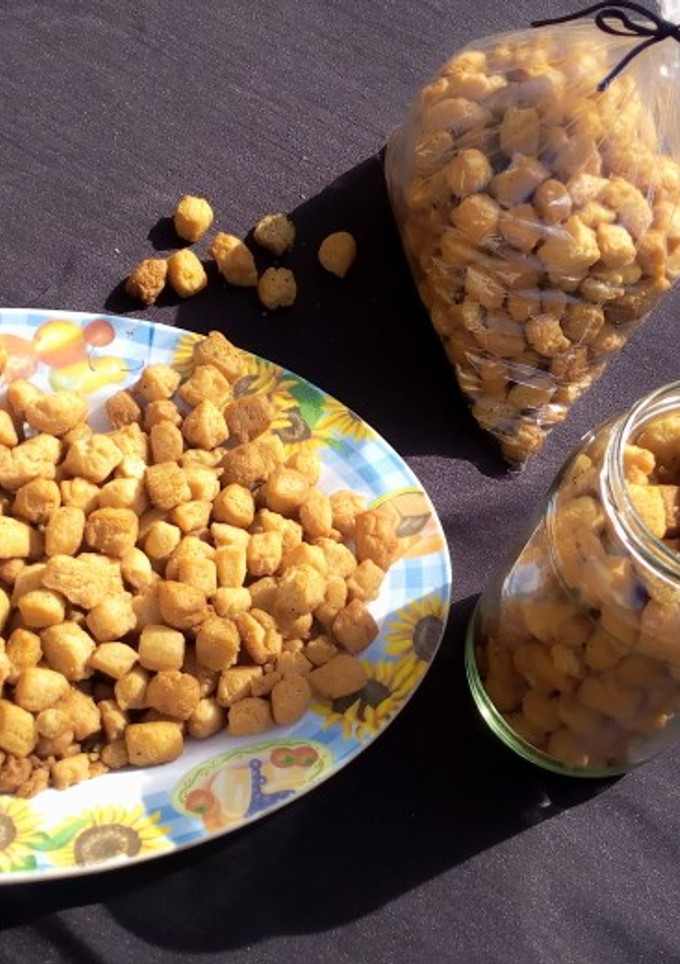 A picture of Buttered Cin-Cin.