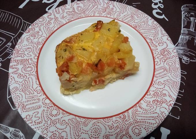 Tortilla de pommes de terre et tomates