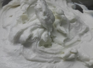 Una foto de Queso crema casero con leche en polvo