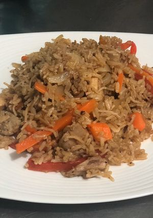 Una foto de Arroz salteado al wok