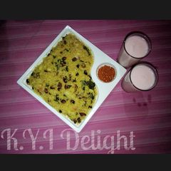 A picture of Dambun shinkafa+strawbarry milk shake.