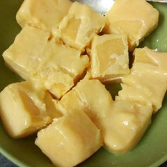 A picture of Mango Kulfi.