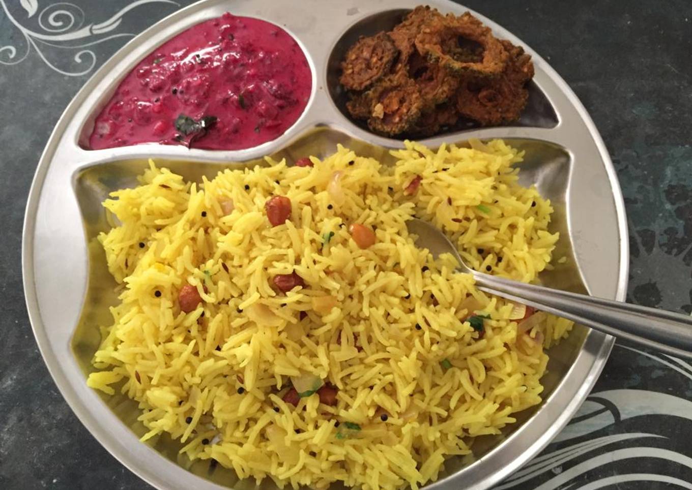 Lemon Rice served with Beetroot pachadi !