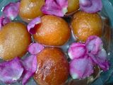 રવાના ગુલાબજાંબુ (Rava Gulabjamun Recipe In Gujarati)