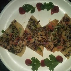 A picture of Sujii uttpam sandwich.