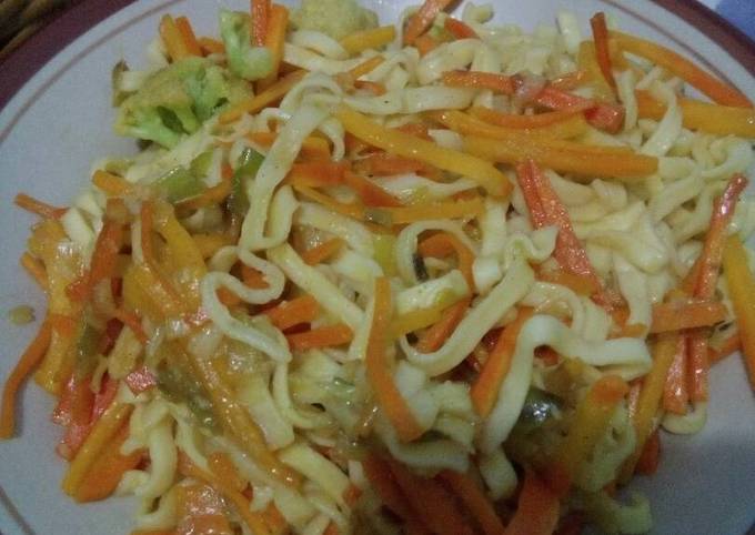 Cara Gampang Membuat Mie goreng basah 😘 yang Enak