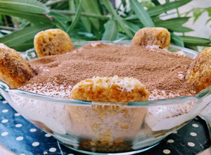 Una foto de Tiramisú fácil y rápido, sin huevo