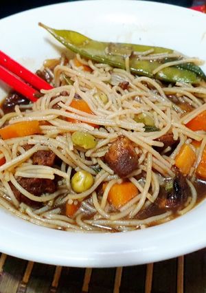 Una foto de Noodles de arroz tipo ramen