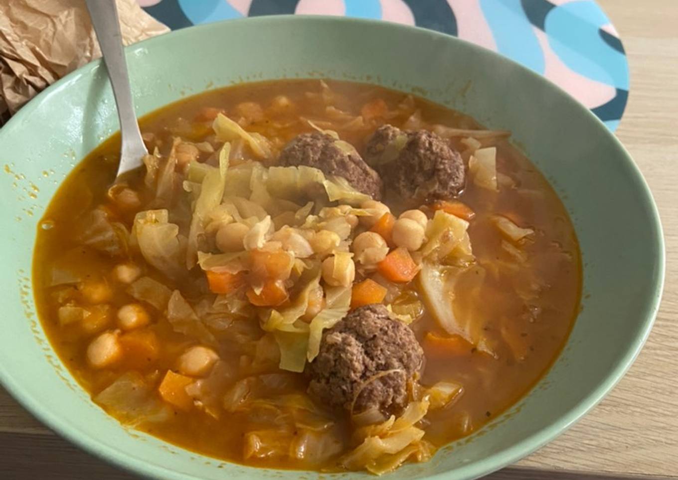 Pilotes!!! O sopa de repollo con albóndigas