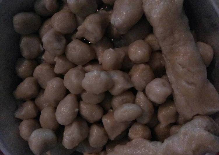 Cara Gampang meracik Pentol bakso ikan lele yang enak