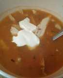 Sopa de tortilla y crema agria