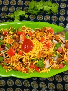 ચણા ચાટ (Chana Chaat Recipe In Gujarati) રેસીપી મુખ્ય ફોટો