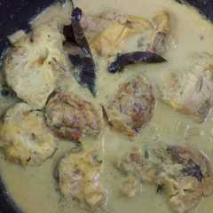 A picture of Gulai (Kuning) Otak Sapi.