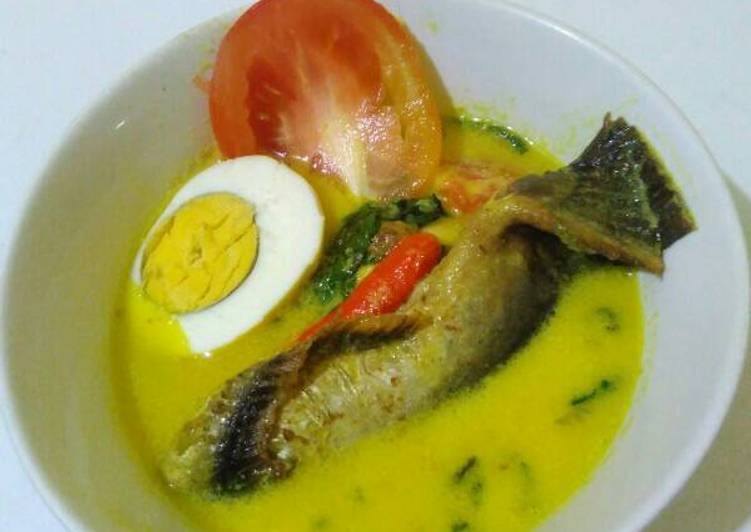 Ikan Patin Plus Telur Bumbu Kuning