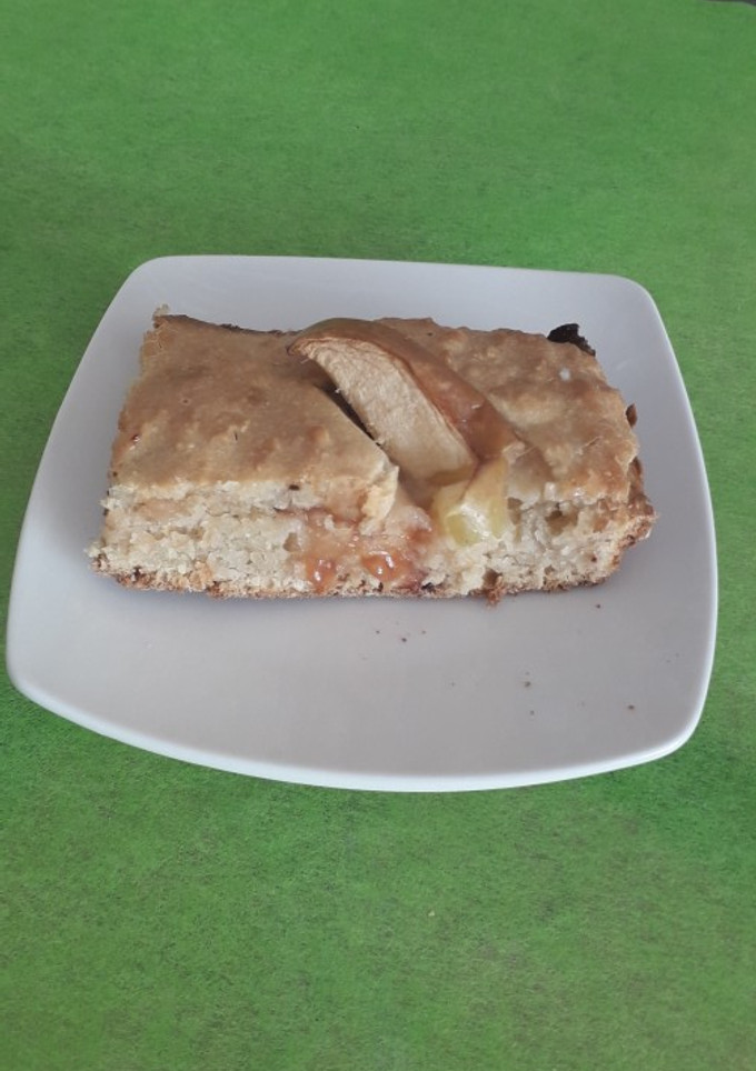 Una foto de Queque Avena, Manzana y Dulce de Membrillo
