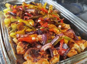 Foto de Frango Assado com Batata no forno à Barcelos