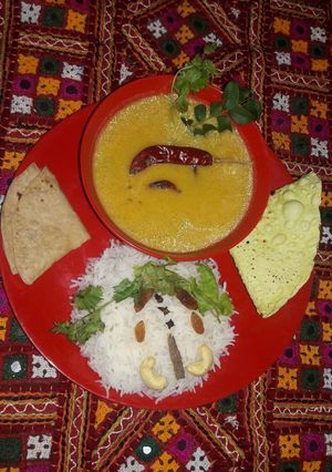 કઢી(kadhi recipe in gujarati) રેસીપી મુખ્ય ફોટો