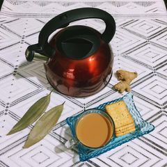A picture of Bay Leaf and Ginger Tea.