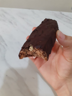 Una foto de Snicker versión saludable (postre, opción sana)