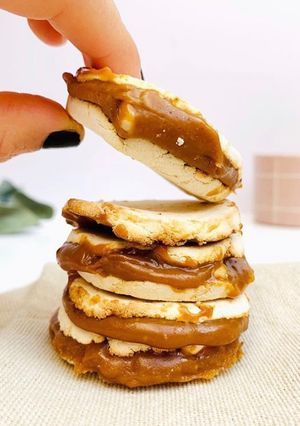 Una foto de Alfajores de Coco 👩🏼‍🍳🥥