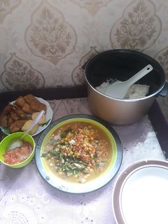 Foto resep Tumis Bayam orek telur