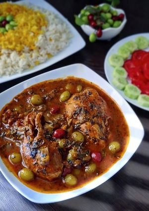 عکسی از دستور خورشت گوجه سبز با مرغ