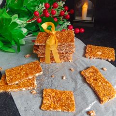 A picture of Peanut & sesame Brittle.