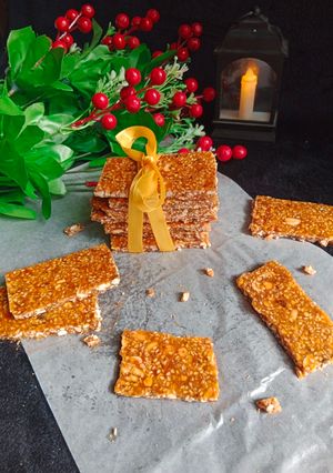A picture of Peanut & sesame Brittle.