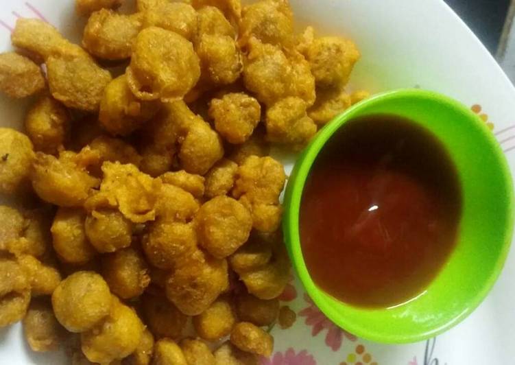 Simple Way to Make Favorite Soyabean Fritters